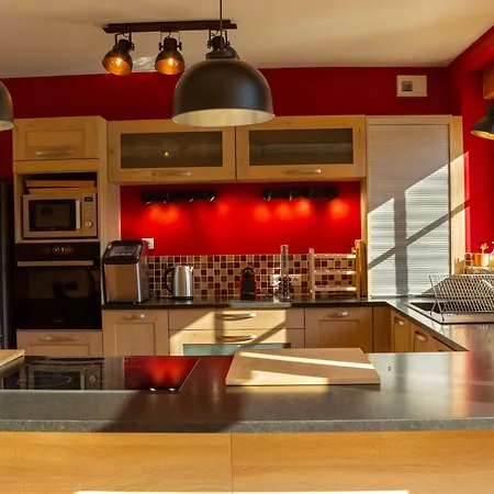 Luxe Et Sérénité : Jacuzzi, Sauna, Piscine Chauffée, Home-cinéma Et Près Du Mans - Fr-1-410-396 * Yvré-lʼÉvêque