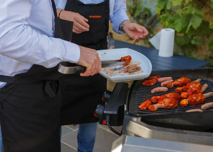 Luxe Et Sérénité : Jacuzzi, Sauna, Piscine Chauffée, Home-cinéma Et Près Du Mans - Fr-1-410-396 Hébergement de vacances Yvré-lʼÉvêque